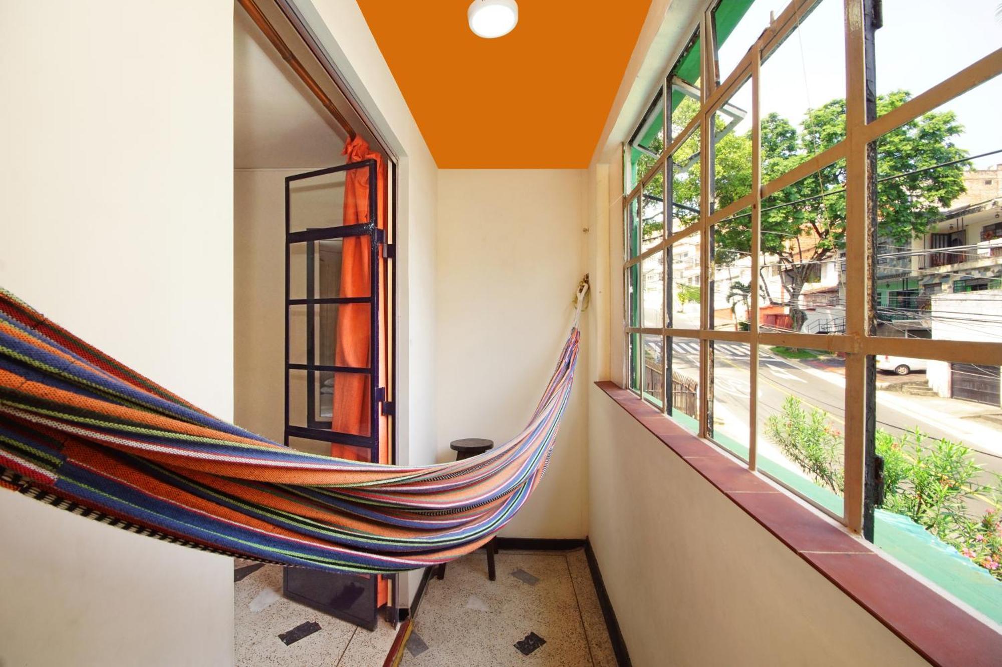Ding-Dong Hostel กาลี ภายนอก รูปภาพ