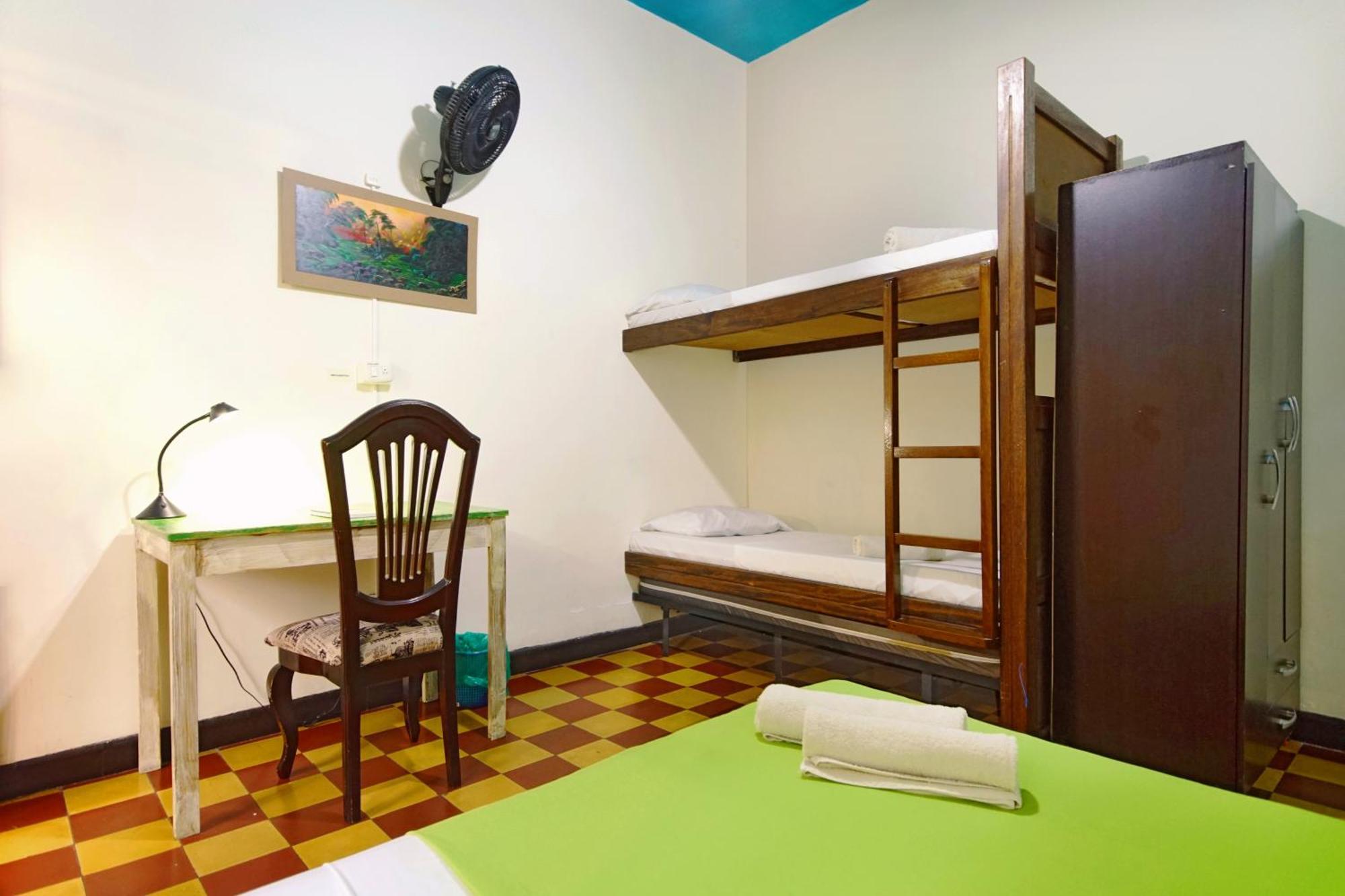 Ding-Dong Hostel กาลี ภายนอก รูปภาพ