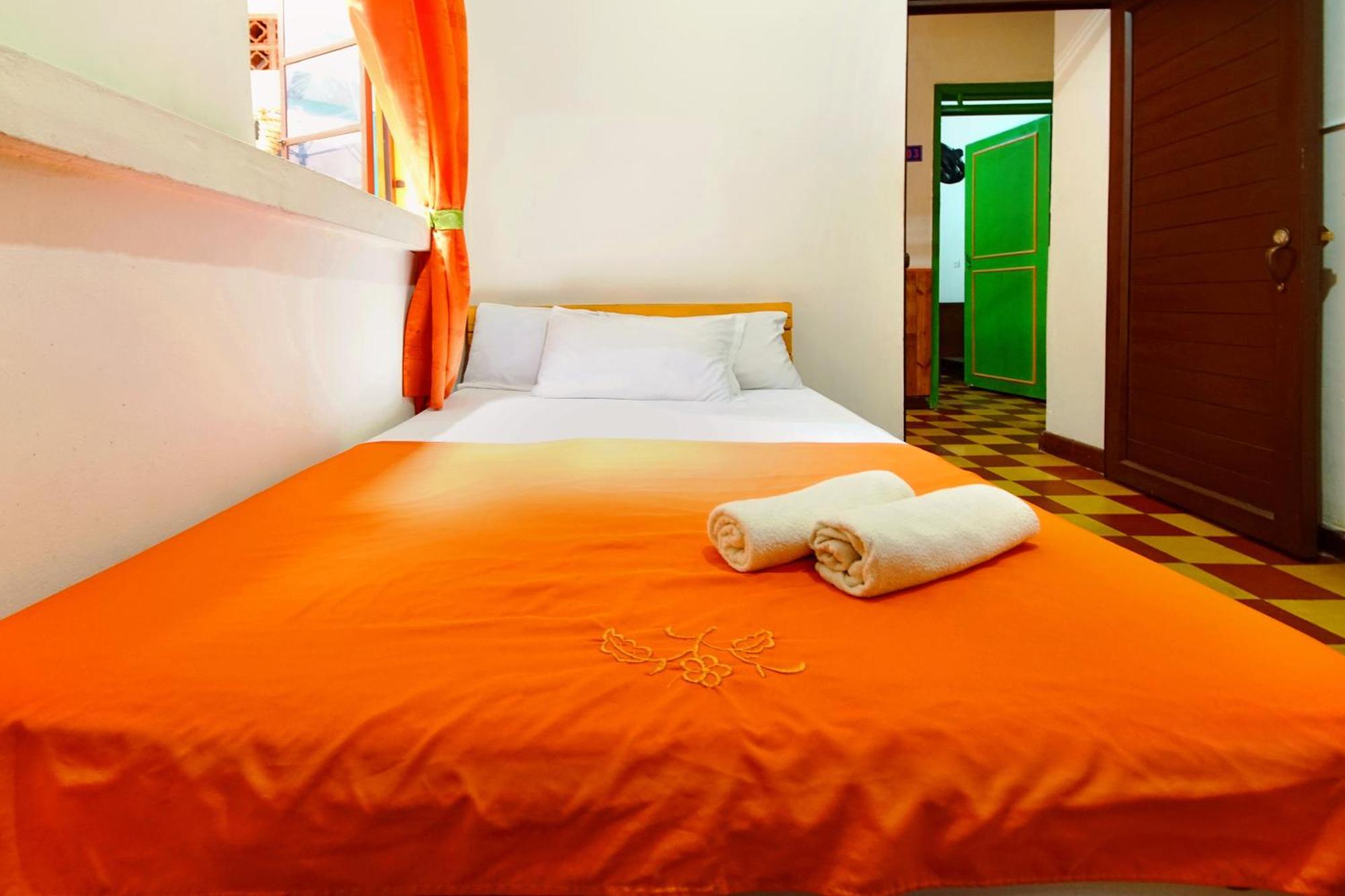 Ding-Dong Hostel กาลี ภายนอก รูปภาพ