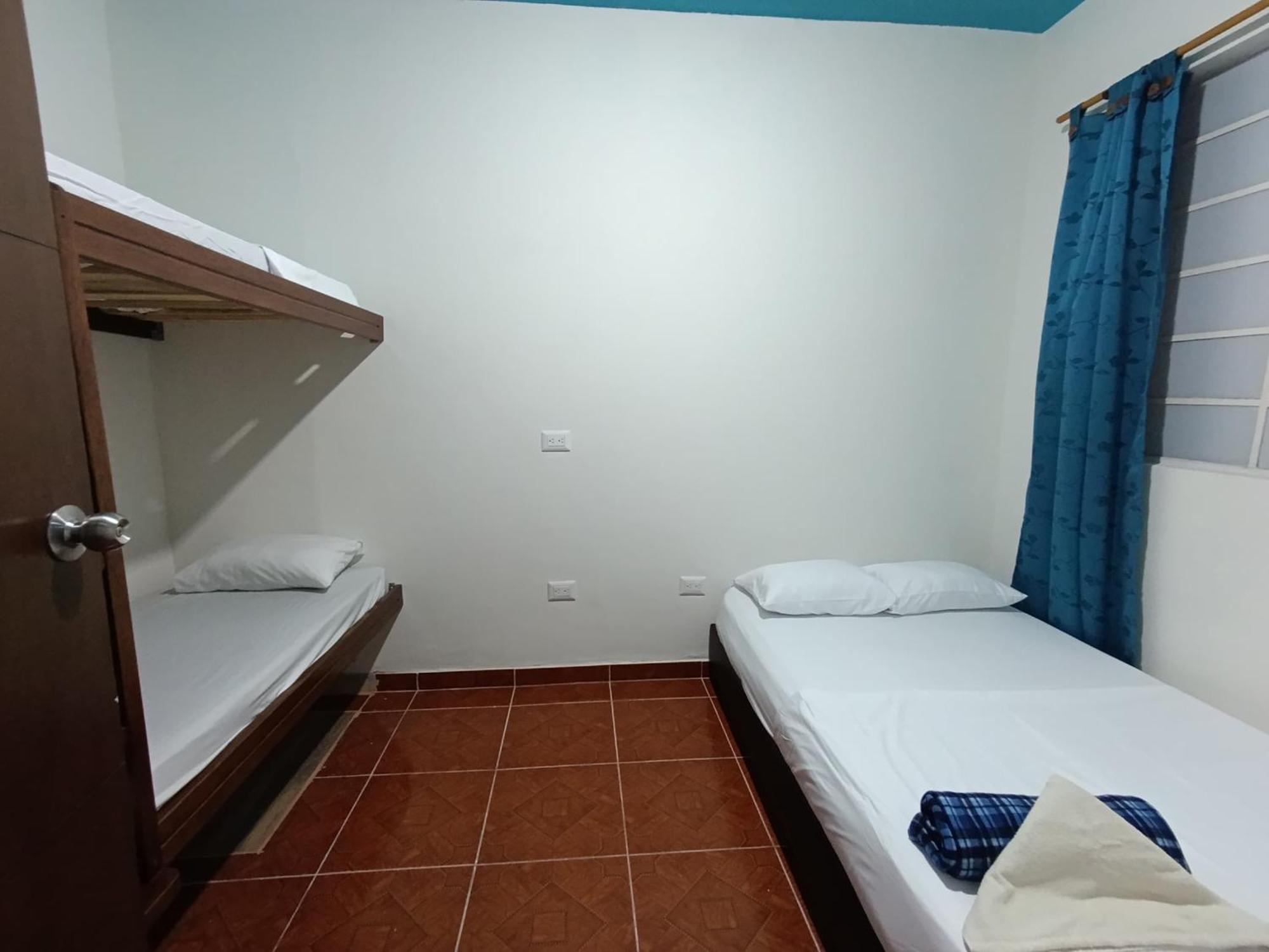Ding-Dong Hostel กาลี ภายนอก รูปภาพ