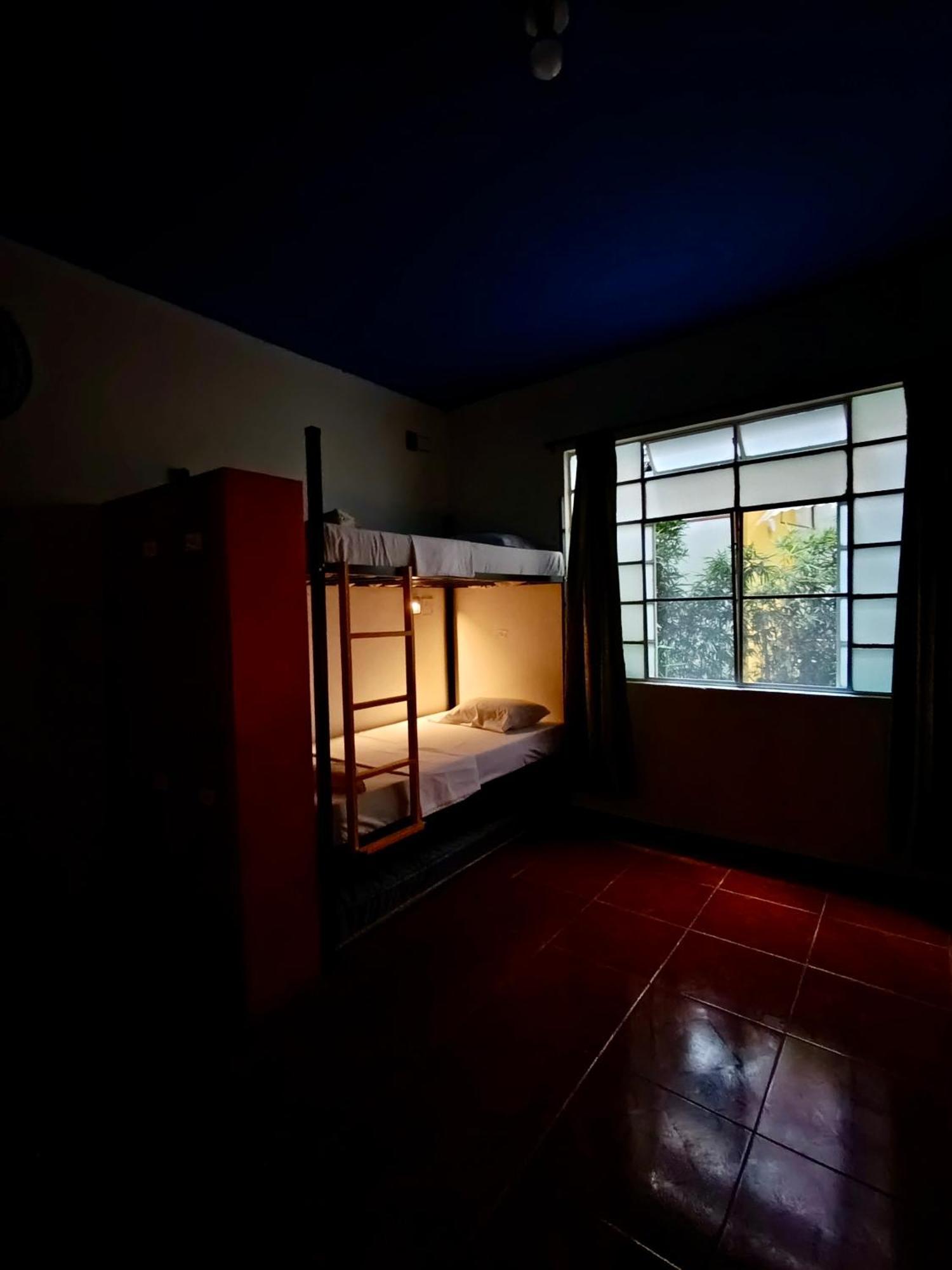 Ding-Dong Hostel กาลี ภายนอก รูปภาพ