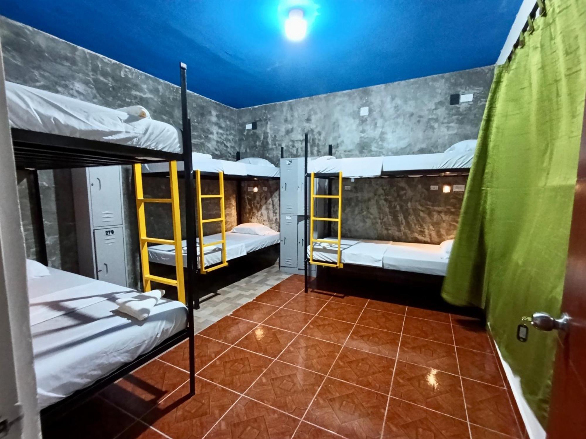Ding-Dong Hostel กาลี ภายนอก รูปภาพ